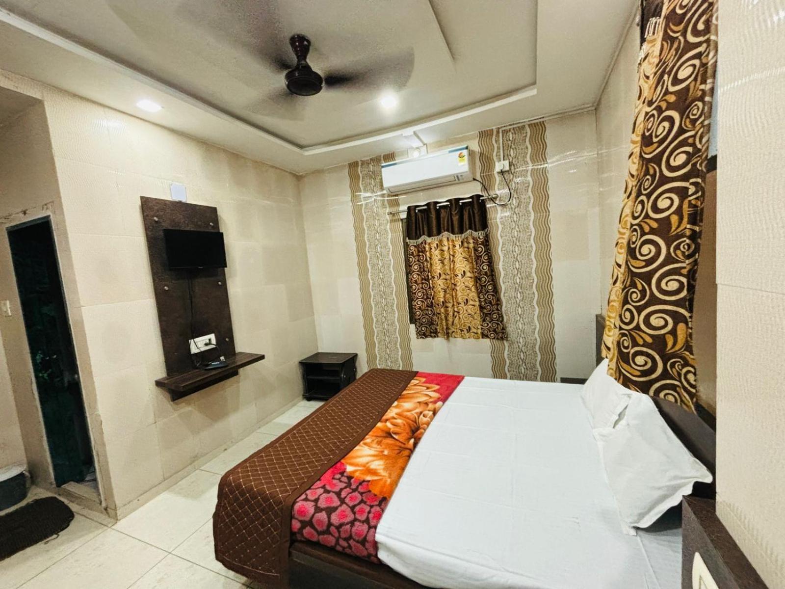 Hotel Shree Nath - 200 Meters From Dwarkadhish Temple מראה חיצוני תמונה