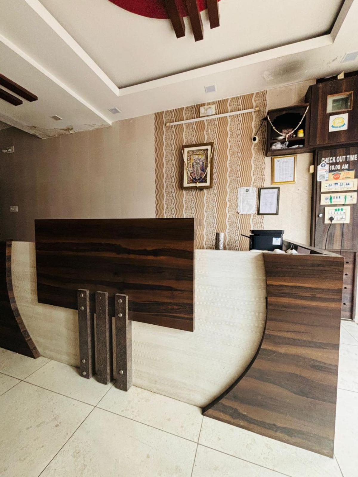 Hotel Shree Nath - 200 Meters From Dwarkadhish Temple מראה חיצוני תמונה